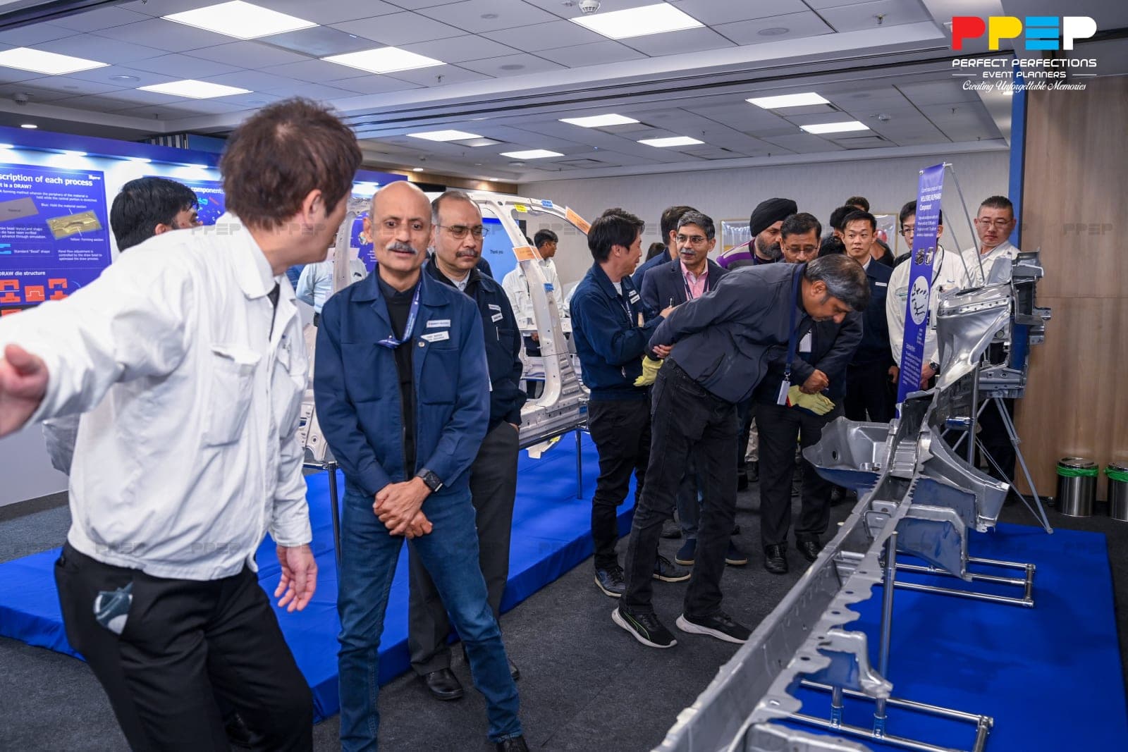PPEP MICE production, large-format conference hall, exhibition floor in setup